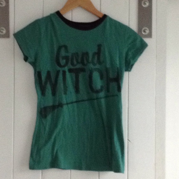 Good witch tee shirt - Picture 1 of 2